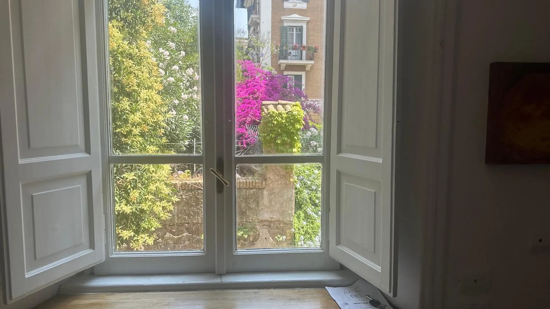 Green Window Roma איטליה
